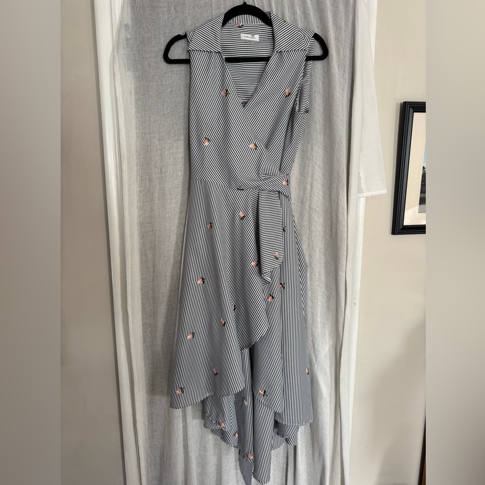 NWOT CALVIN KLEIN Striped Floral Embroidered WRAP DRESS Sz 8